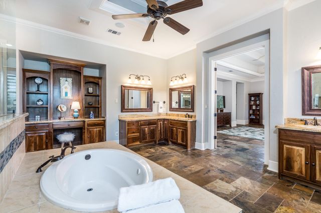 22911 Barrister Creek Drive, Tomball, TX 77377