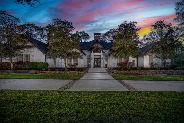 22911 Barrister Creek Drive, Tomball, TX 77377