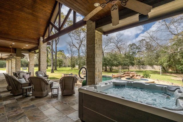 22911 Barrister Creek Drive, Tomball, TX 77377