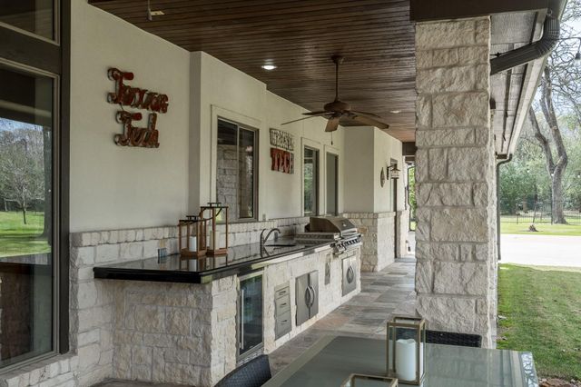 22911 Barrister Creek Drive, Tomball, TX 77377