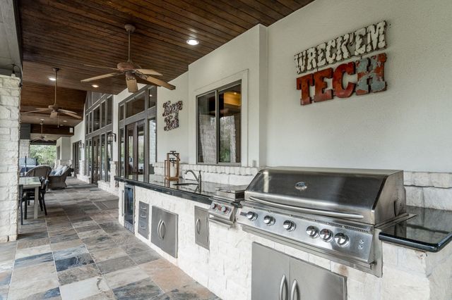 22911 Barrister Creek Drive, Tomball, TX 77377