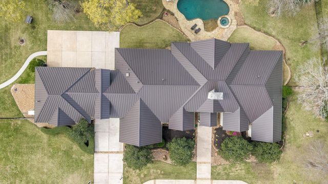 22911 Barrister Creek Drive, Tomball, TX 77377