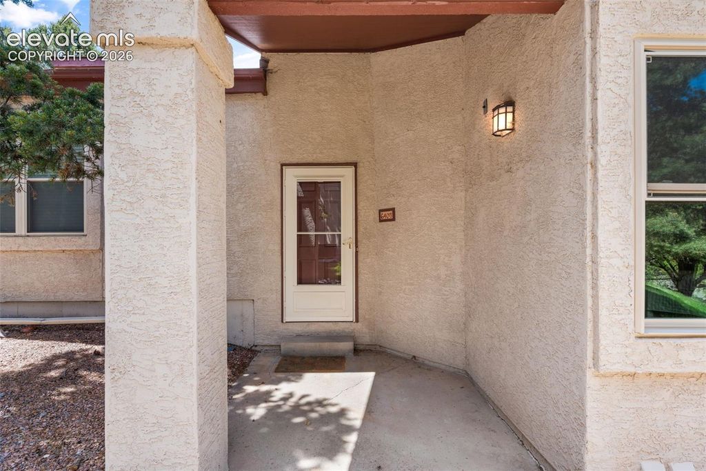 640 Autumn Crest Circle B, Colorado Springs, CO 80919 — photo 2