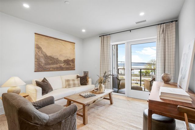 25 S Riverside Avenue 309, Croton-on-hudson, NY 10520