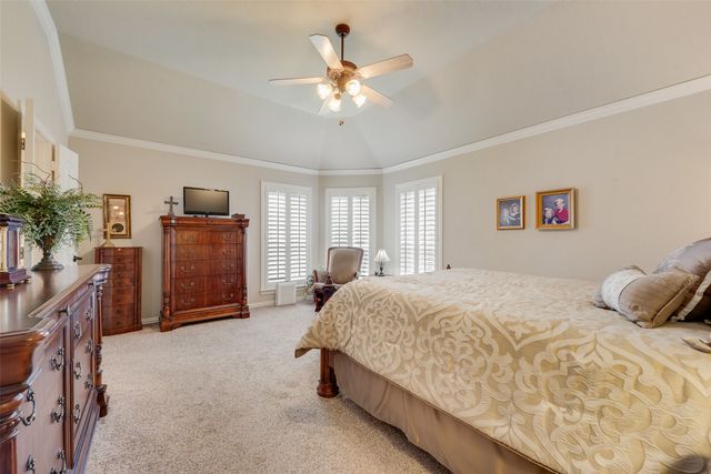 212 Park Meadows Drive, Euless, TX 76039