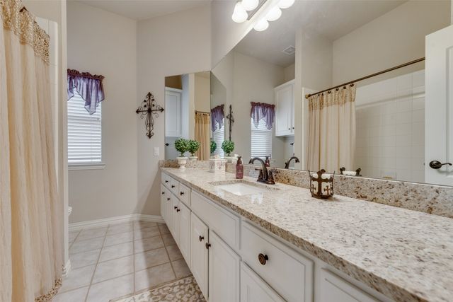 212 Park Meadows Drive, Euless, TX 76039