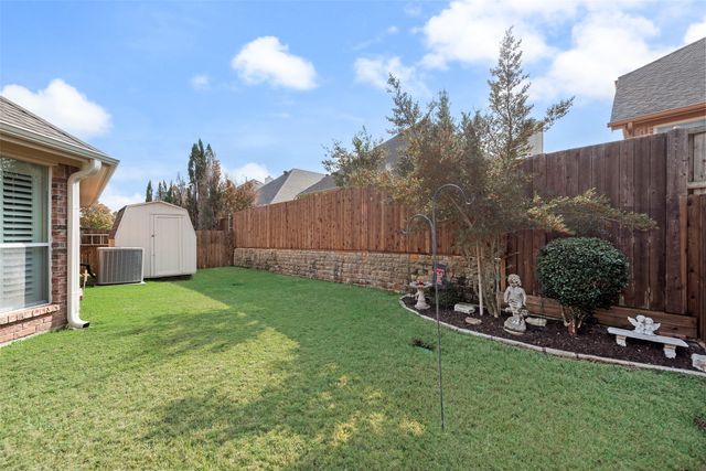 212 Park Meadows Drive, Euless, TX 76039