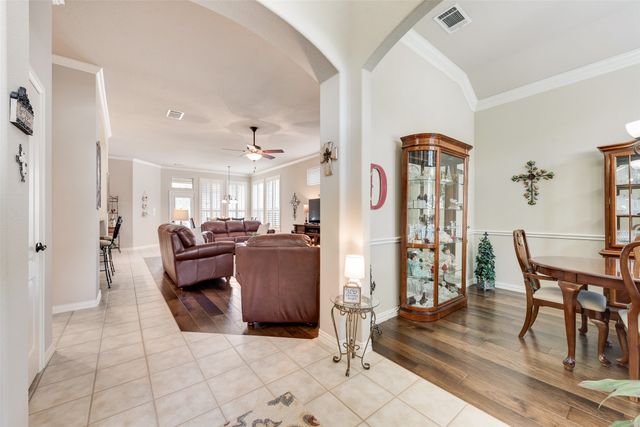 212 Park Meadows Drive, Euless, TX 76039