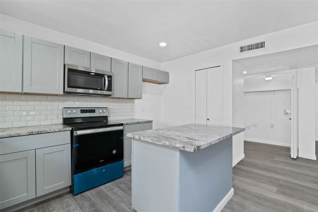 2068 E Peters Colony Road, Carrollton, TX 75007