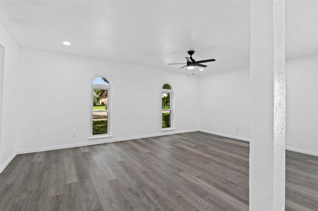 2068 E Peters Colony Road, Carrollton, TX 75007