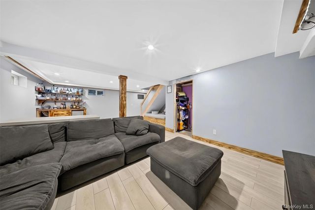 131 Dorset Avenue, Albertson, NY 11507