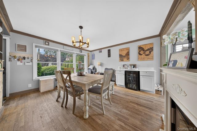 131 Dorset Avenue, Albertson, NY 11507