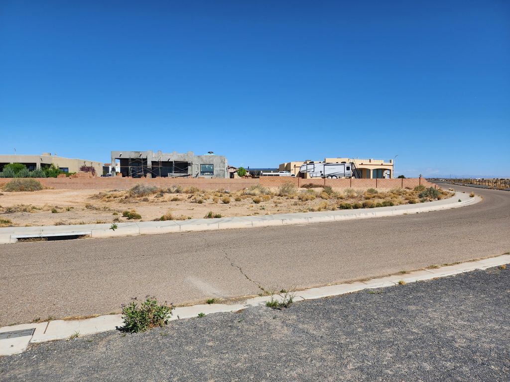 6301 Vista Del Prado Road NW, Albuquerque, NM 87120