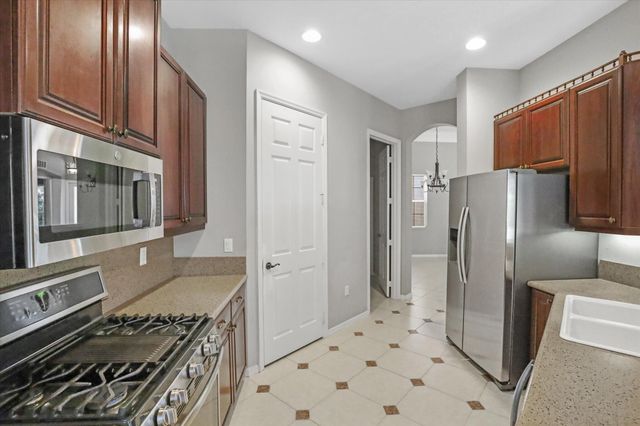 521 SW Lake Manatee Way, Port St. Lucie, Port St Lucie, FL 34986
