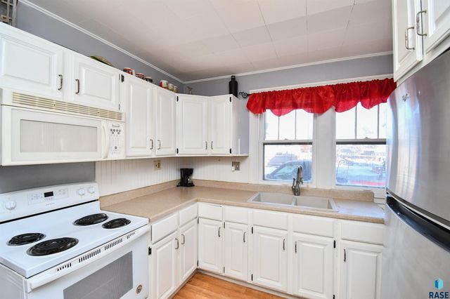 408 S Lyndale Ave Avenue, Sioux Falls, SD 57104