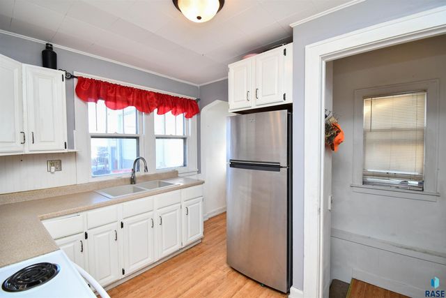 408 S Lyndale Ave Avenue, Sioux Falls, SD 57104