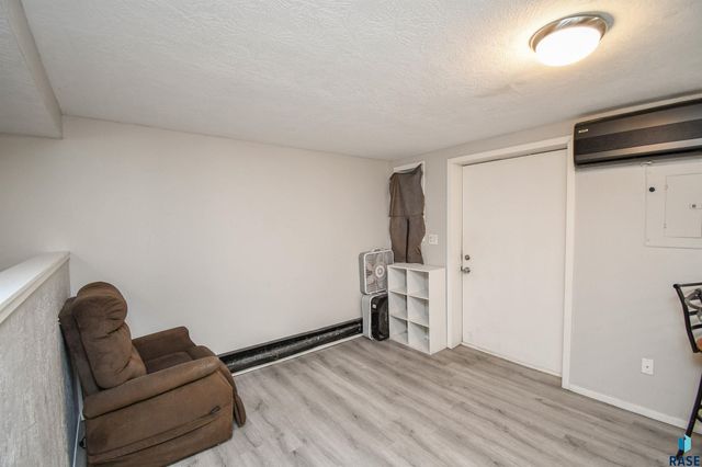 408 S Lyndale Ave Avenue, Sioux Falls, SD 57104