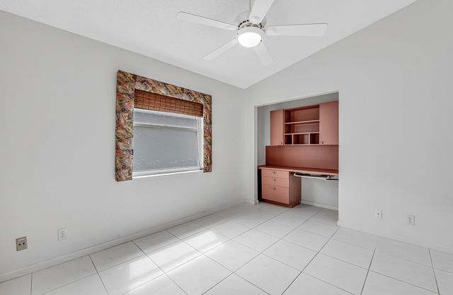 9758 Harbour Lake Circle, Boynton Beach, FL 33437