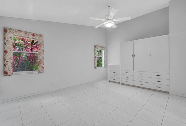 9758 Harbour Lake Circle, Boynton Beach, FL 33437