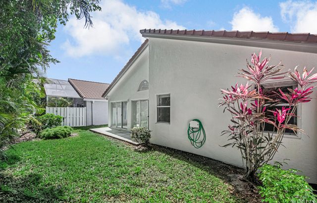 9758 Harbour Lake Circle, Boynton Beach, FL 33437