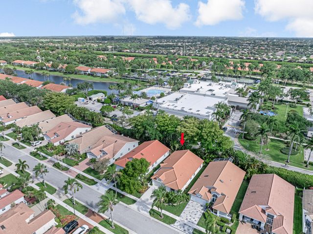 9758 Harbour Lake Circle, Boynton Beach, FL 33437