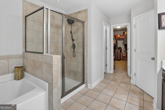 432 Braemore Mill Drive, Lawrenceville, GA 30044