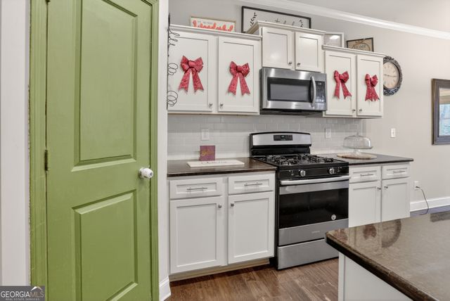 432 Braemore Mill Drive, Lawrenceville, GA 30044