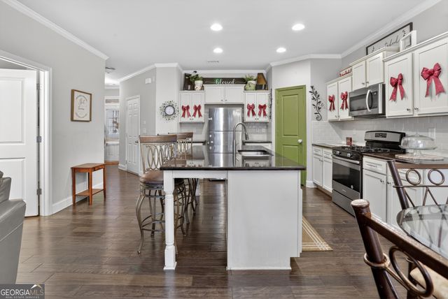 432 Braemore Mill Drive, Lawrenceville, GA 30044