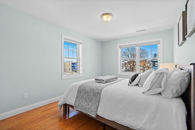 17 Wadsworth Ave 2, Waltham, MA 02453