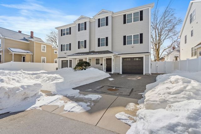 17 Wadsworth Ave 2, Waltham, MA 02453