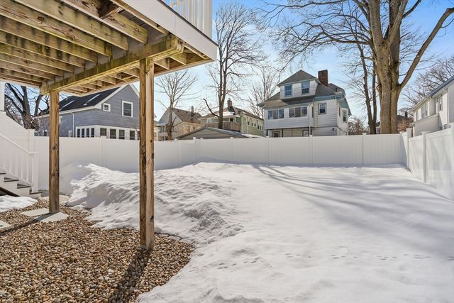 17 Wadsworth Ave 2, Waltham, MA 02453