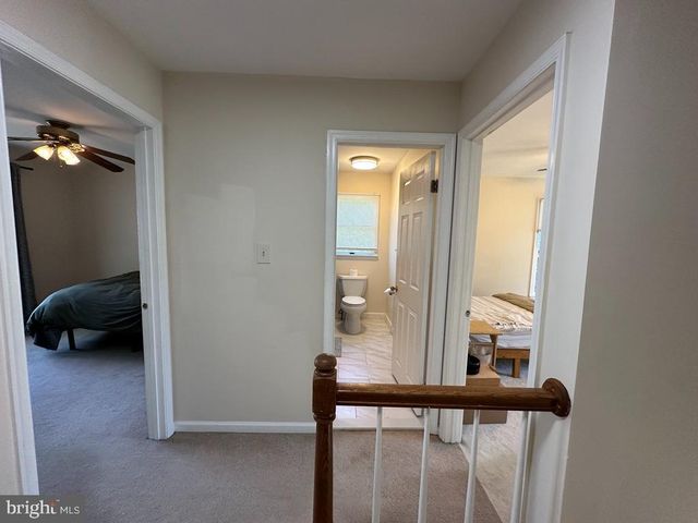 893 BROAD OAKS DR, Herndon, VA 20170
