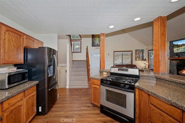 920 Arbula, Crestline, CA 92325