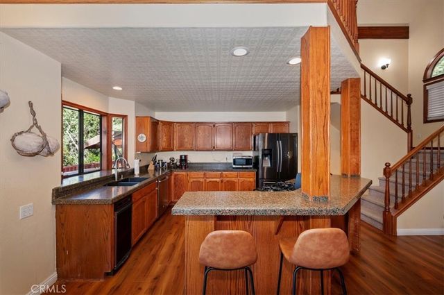 920 Arbula, Crestline, CA 92325