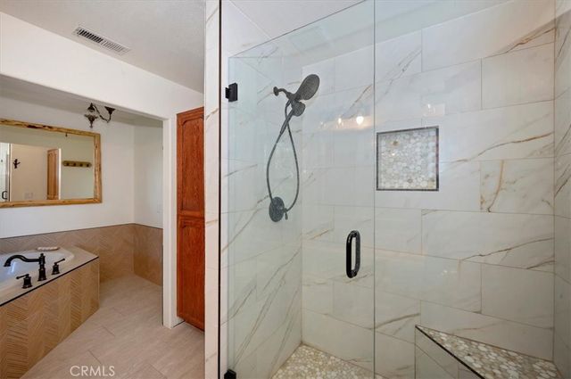 920 Arbula, Crestline, CA 92325