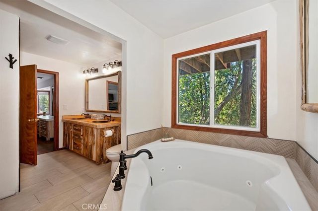 920 Arbula, Crestline, CA 92325
