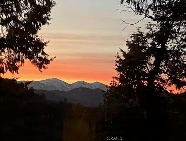 920 Arbula, Crestline, CA 92325