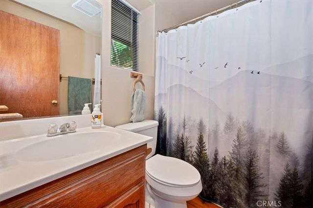920 Arbula, Crestline, CA 92325