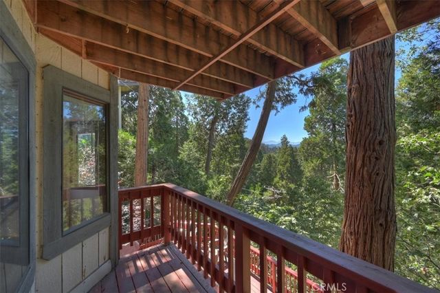 920 Arbula, Crestline, CA 92325
