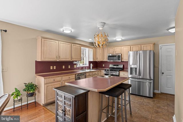 138 WESTGATE DR, Mount Holly Springs, PA 17065