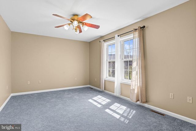 138 WESTGATE DR, Mount Holly Springs, PA 17065