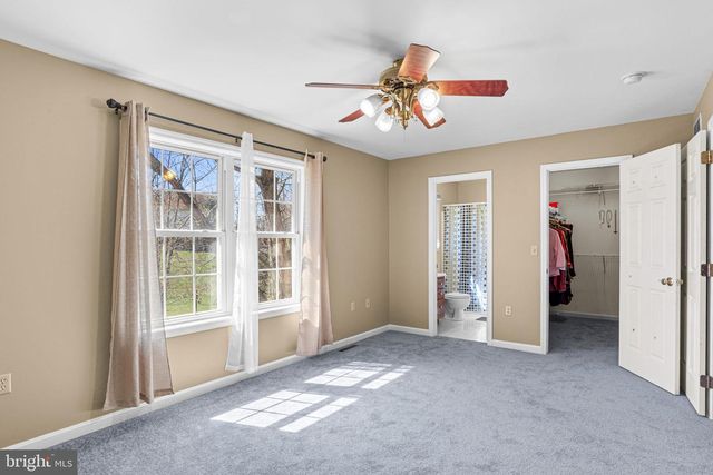 138 WESTGATE DR, Mount Holly Springs, PA 17065