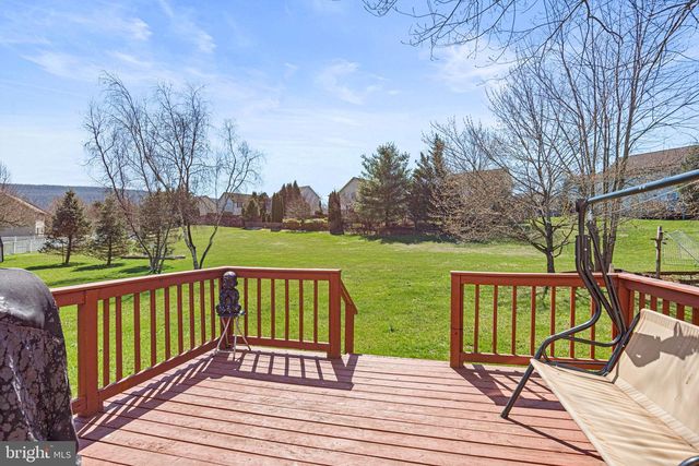 138 WESTGATE DR, Mount Holly Springs, PA 17065