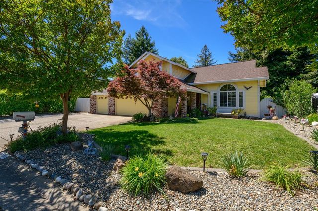 2806 Woodleigh Ln, Cameron Park, CA 95682