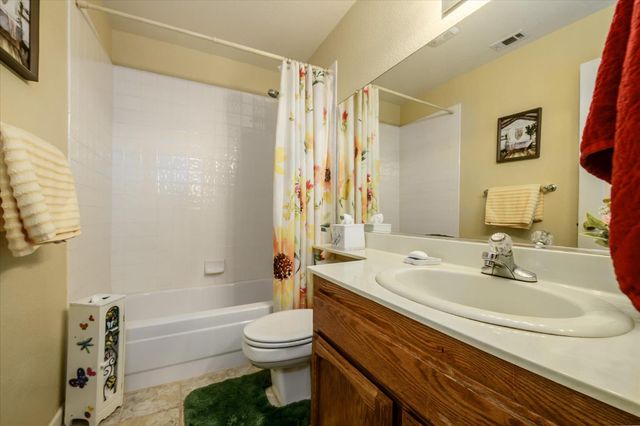 2806 Woodleigh Ln, Cameron Park, CA 95682