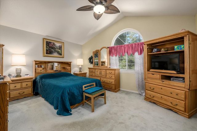 2806 Woodleigh Ln, Cameron Park, CA 95682
