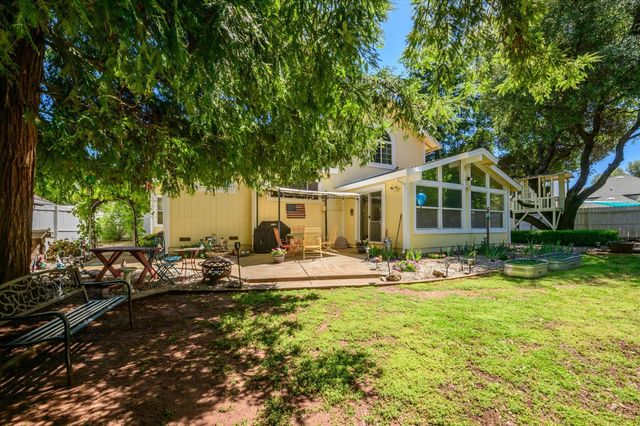 2806 Woodleigh Ln, Cameron Park, CA 95682
