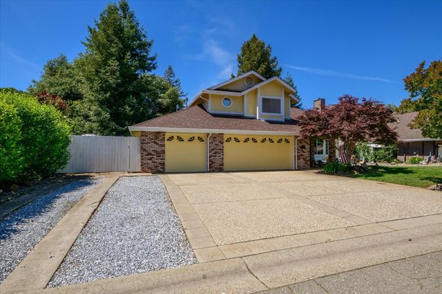 2806 Woodleigh Ln, Cameron Park, CA 95682