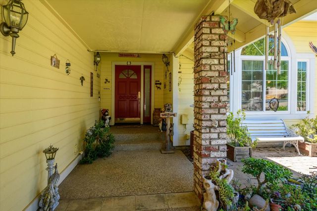 2806 Woodleigh Ln, Cameron Park, CA 95682