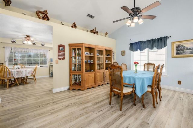2806 Woodleigh Ln, Cameron Park, CA 95682